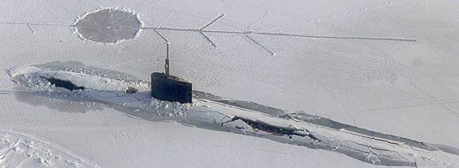 Marineforum - U-Boot ALEXANDRIA bei ICEX (Foto: US Navy)