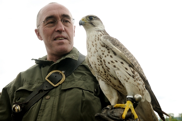 Face of Defense: Falcons Sweep Airspace, Flightline Clean