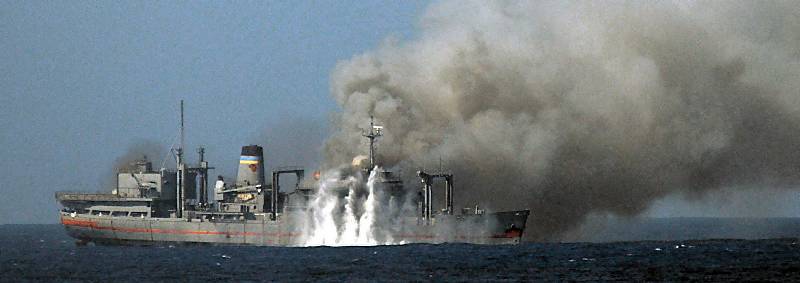 Marineforum - SATURN wird versenkt (Foto: US Navy)