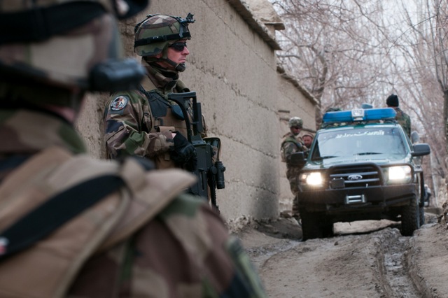 Afghanistan — French forces train Afghan police in investigation, detention